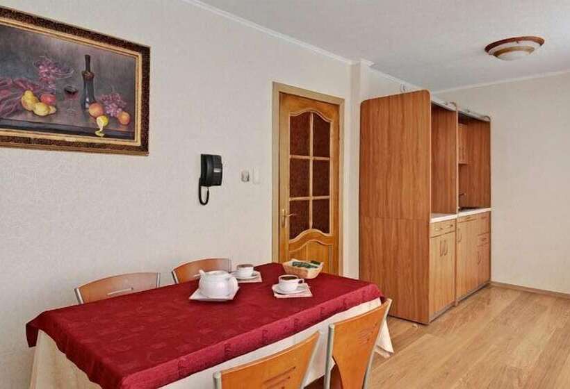 בית מלון כפרי Yubileynaya