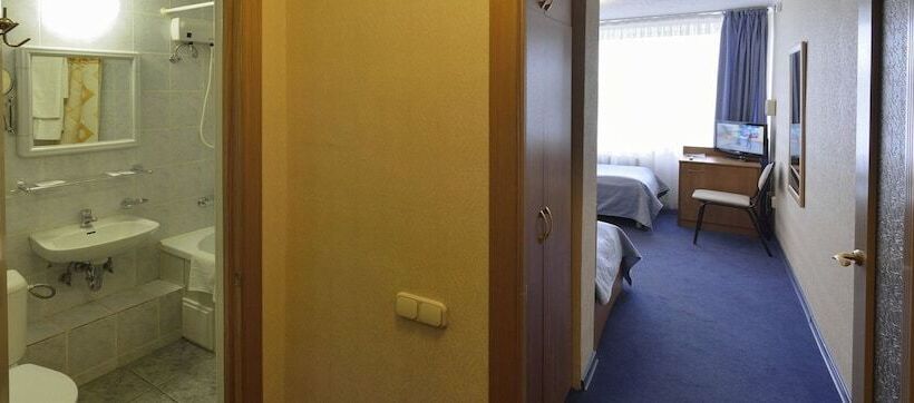 בית מלון כפרי Yubileynaya