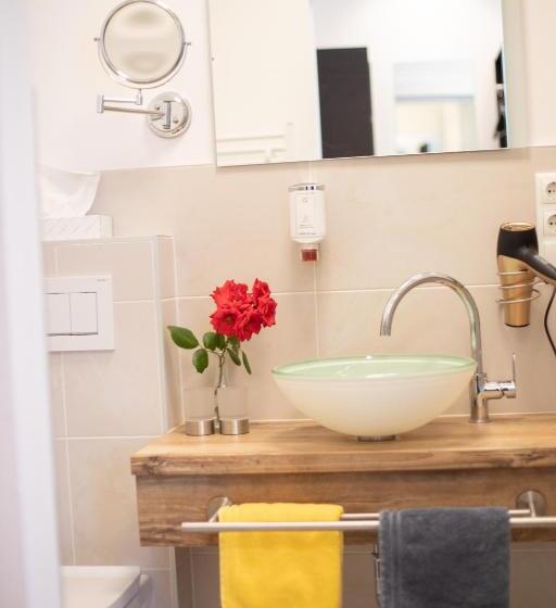 호텔 Zum Goldenen Hirschen