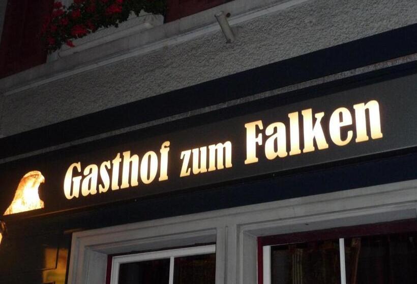 모텔 Gasthof Zum Falken
