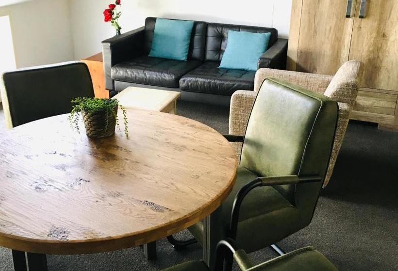 Nicolette Apartments