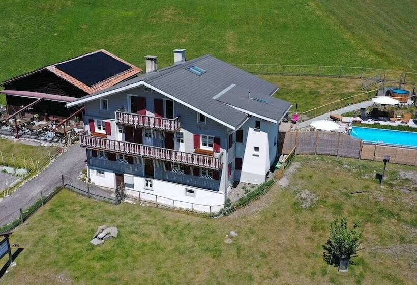 بنسيون Gasthaus Alpina