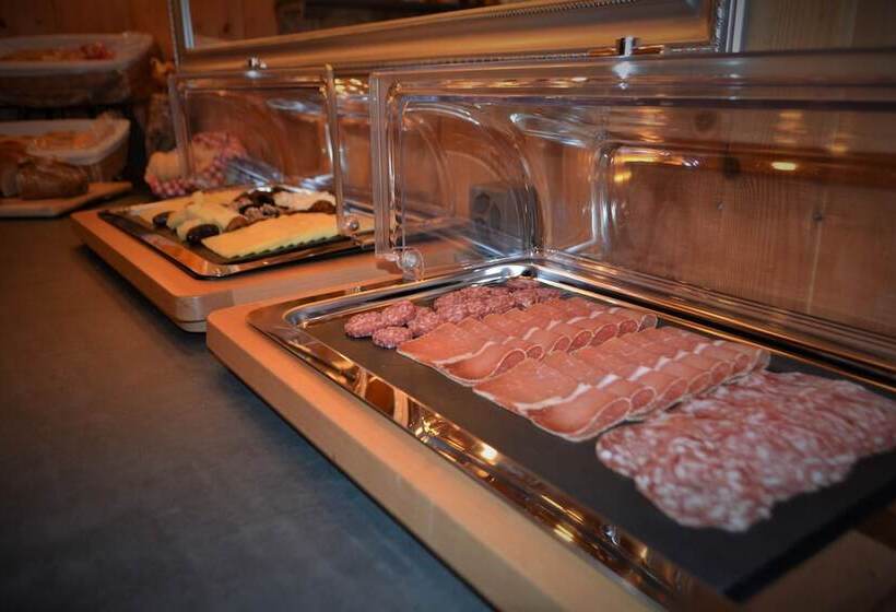 بنسيون Gasthaus Alpina