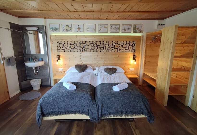 بنسيون Gasthaus Alpina