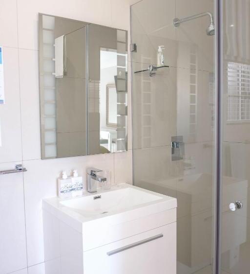 פנסיון Hilltop Guesthouse