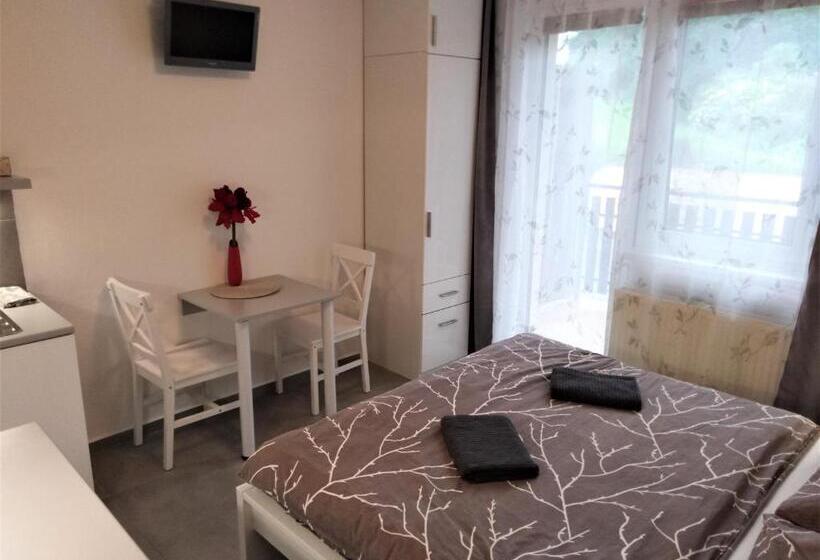 Пансион Penzion V Roklich & Apartmens V Roklich