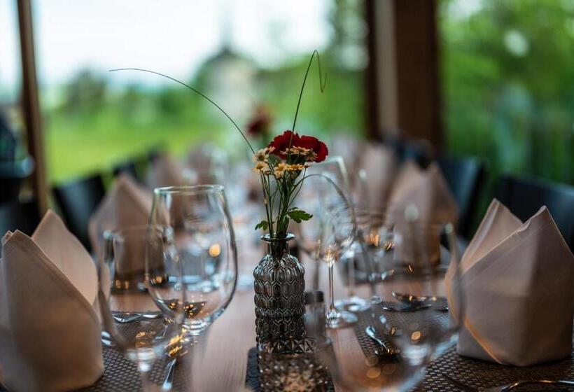 بنسيون Rössli Tufertschwil