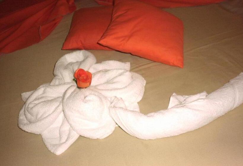 펜션 Seia Alojamentos Leitao