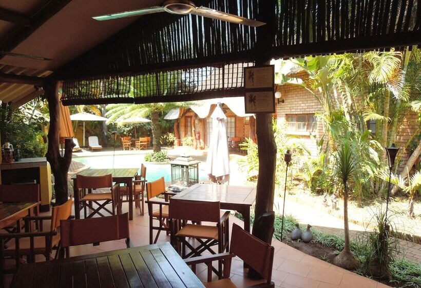 פנסיון Trees Too Guest Lodge