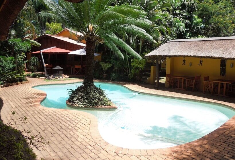 פנסיון Trees Too Guest Lodge