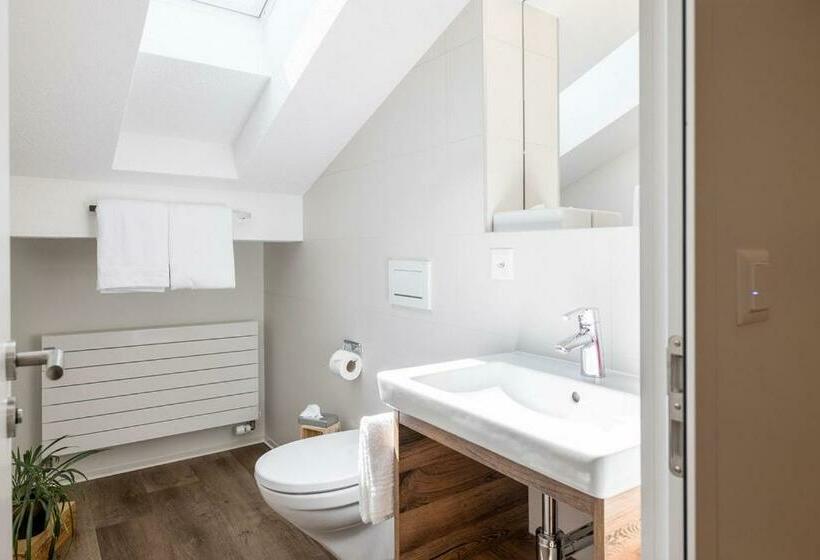 פנסיון Zur Traube