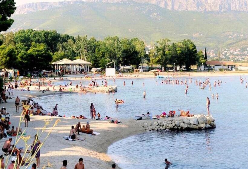 Rooms And Apartments Porat