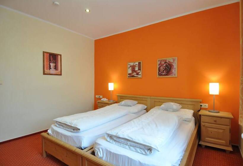 Wellness Hotel Zlatá Lípa