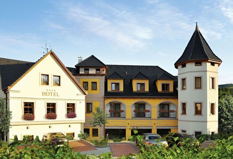 Wellness Hotel Zlatá Lípa