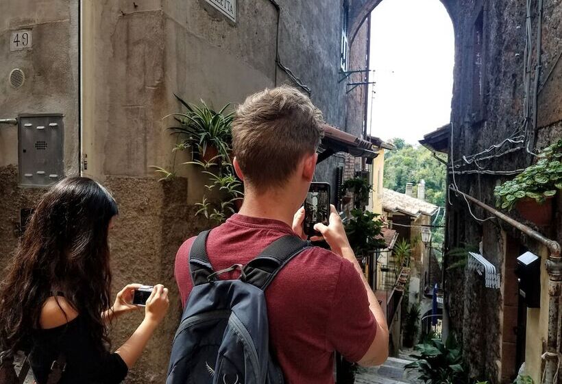 Wiki Hostel & Greenvillage