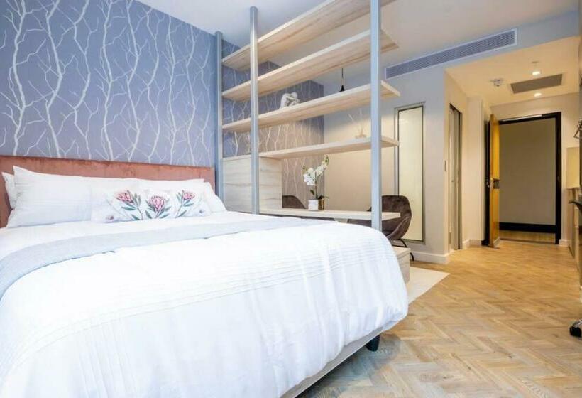 Alimama Spaces: The Rob S Foreshore Place