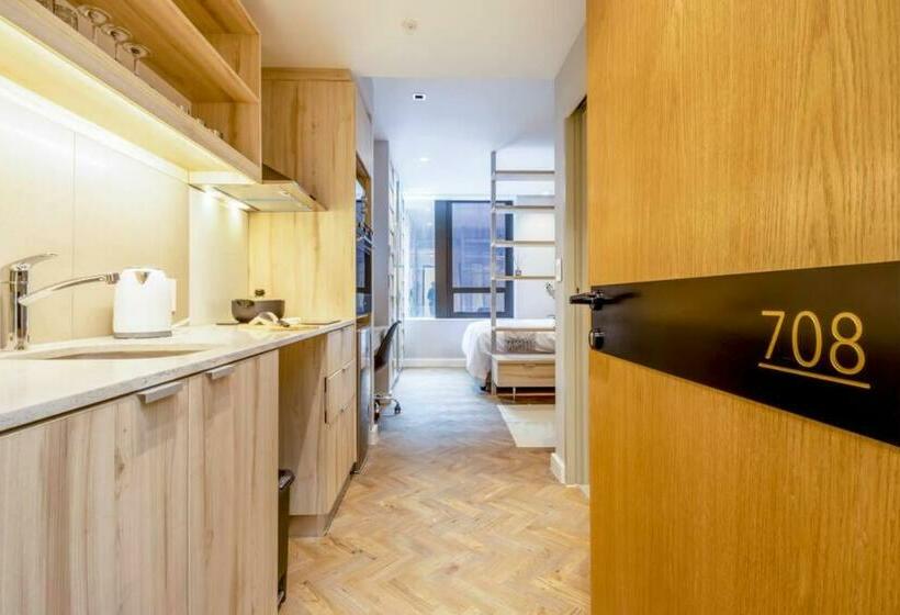 Alimama Spaces: The Rob S Foreshore Place