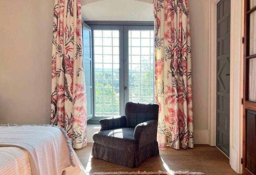 مبيت وإفطار Castillo De Corvinos