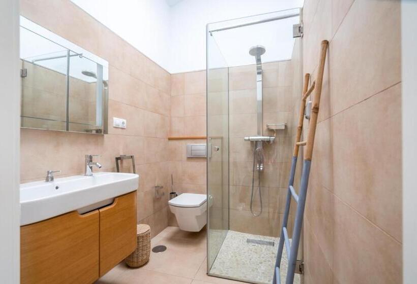 Bonito Bungalow Con Piscina Junto A La Playa