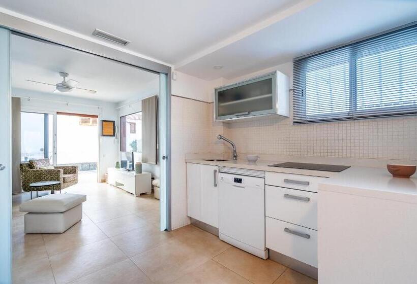 Bonito Bungalow Con Piscina Junto A La Playa