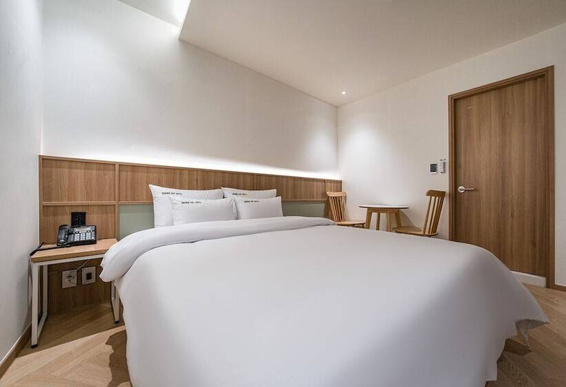 Brown Dot Hotel Eurwangri