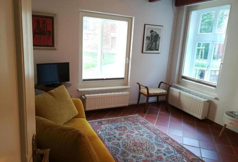 Ferienwohnung Im Historischen Zentrum 25562