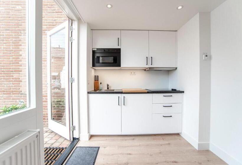 Happy Days Apartment   Luxurious   Free Parking On Own Property