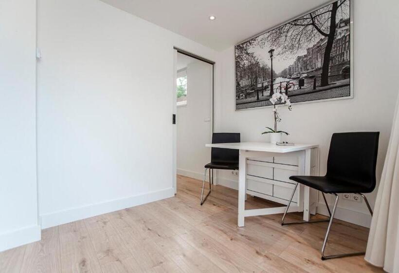 Happy Days Apartment   Luxurious   Free Parking On Own Property