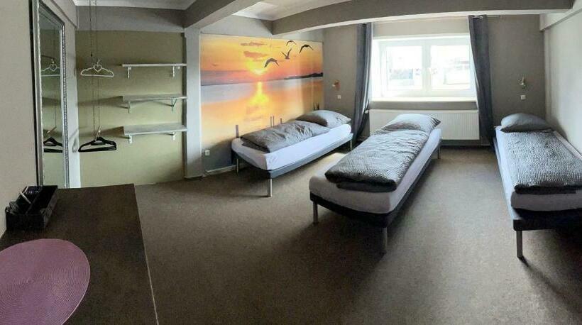 Hostel Fehmarn Mehrbett Zimmer