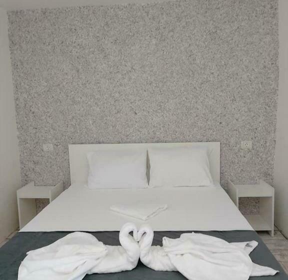 בית מלון כפרי Amalya Holidays