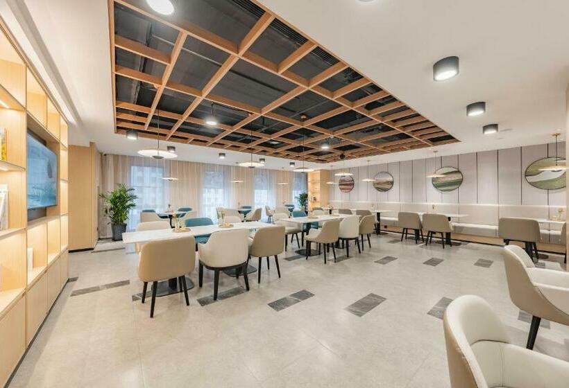 Atour Hotel Hai An City Government