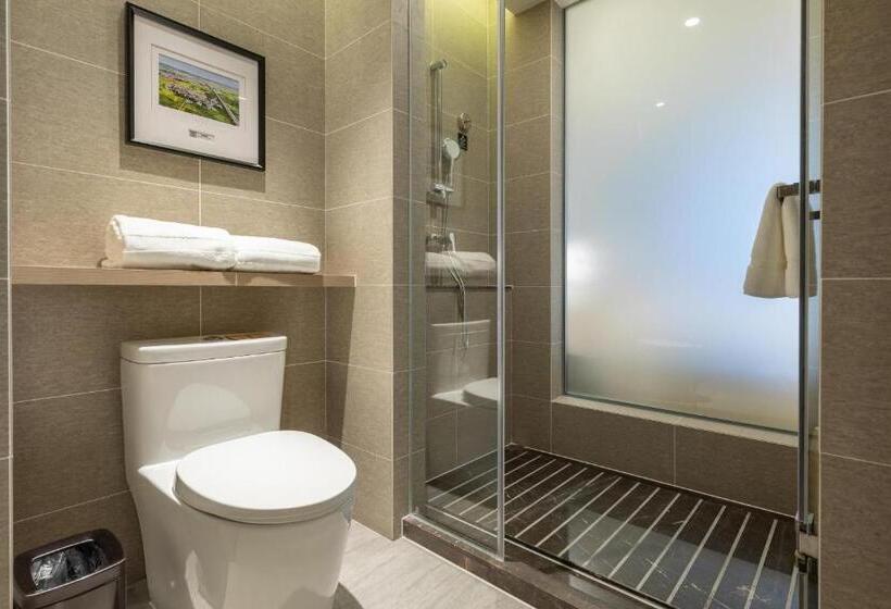 Atour Hotel Nanning North Lake Railway Station