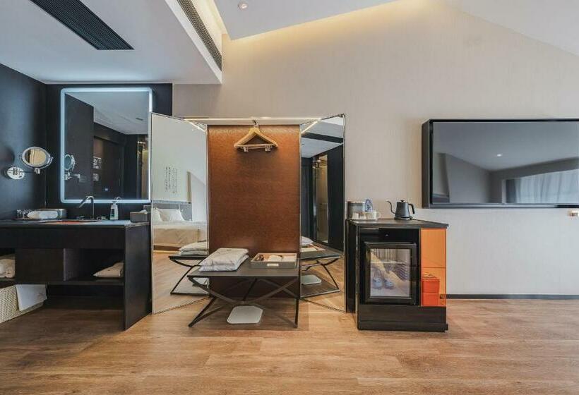 Atour S Hotel Wuxi Nanchang Street