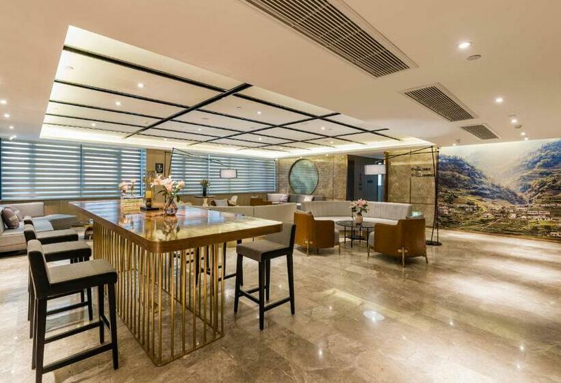 Atour Hotel Suzhou North High Speed Railway Station