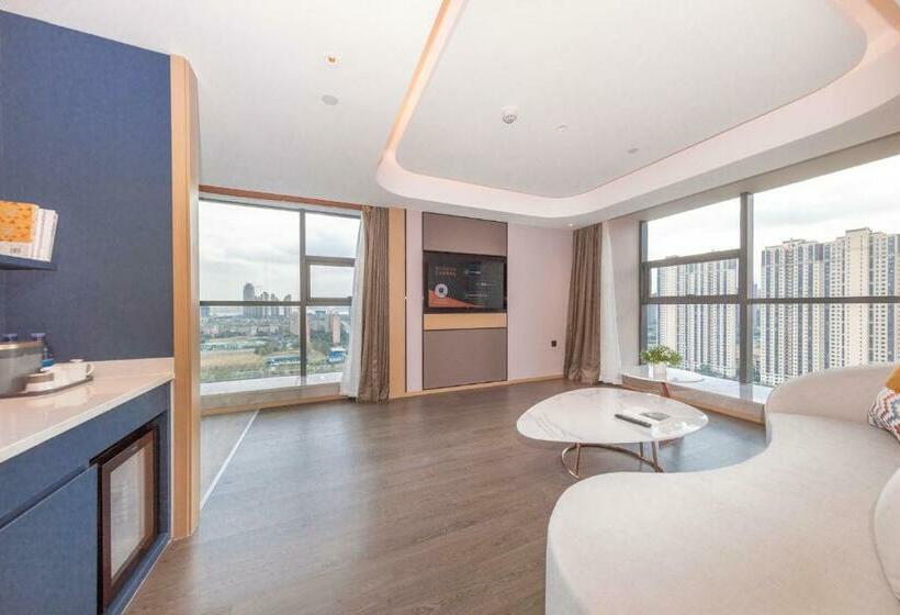 Atour Hotel Wuhan International Expo Center