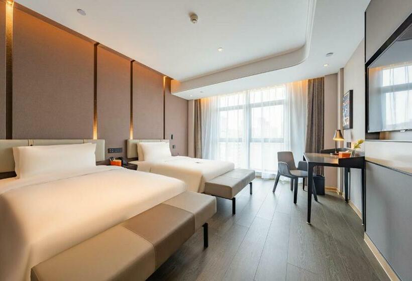 Atour Hotel Wuxi Huishan Wanda Plaza