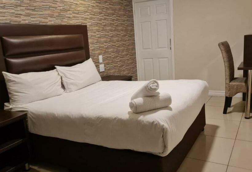 Bayside Hotel Pinetown