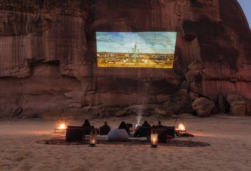 فندق Caravan By Habitas