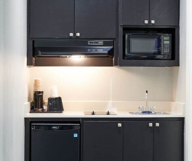 ホテル Crystal Inn