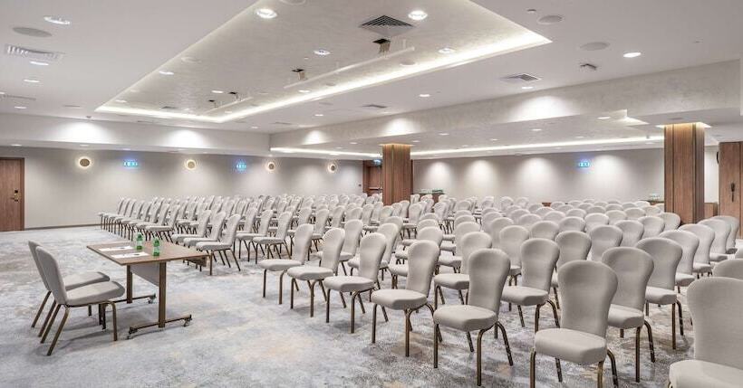 Отель Doubletree By Hilton Plovdiv Center