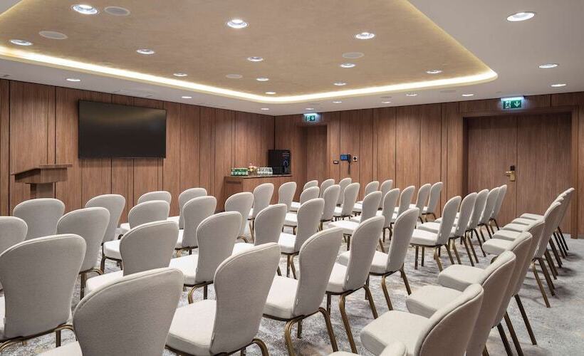 Отель Doubletree By Hilton Plovdiv Center