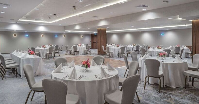 Отель Doubletree By Hilton Plovdiv Center