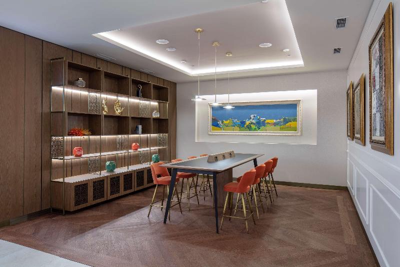 Отель Doubletree By Hilton Plovdiv Center