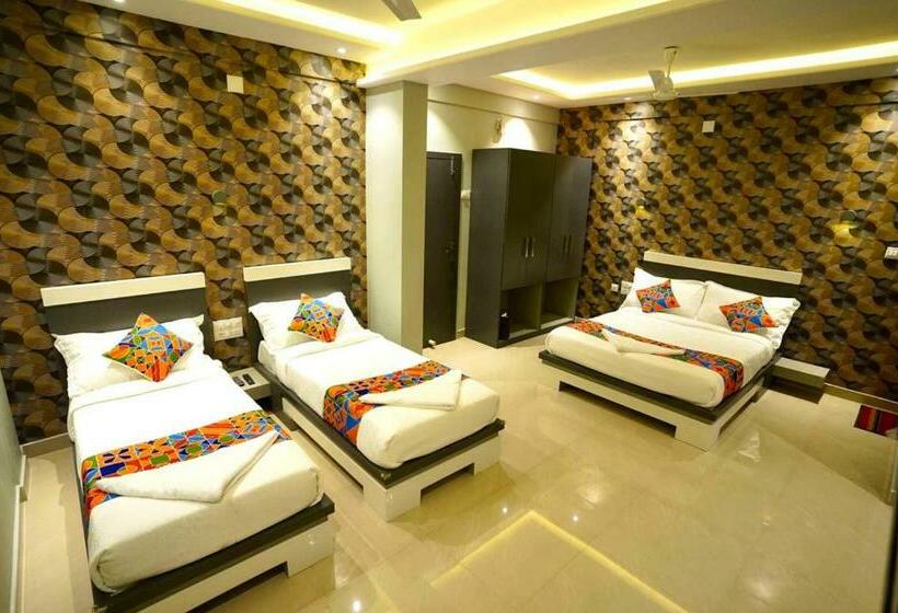 فندق Geetha Govindham