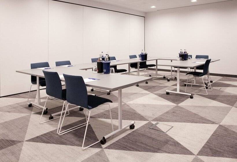 호텔 Holiday Inn Express Fürth, An Ihg