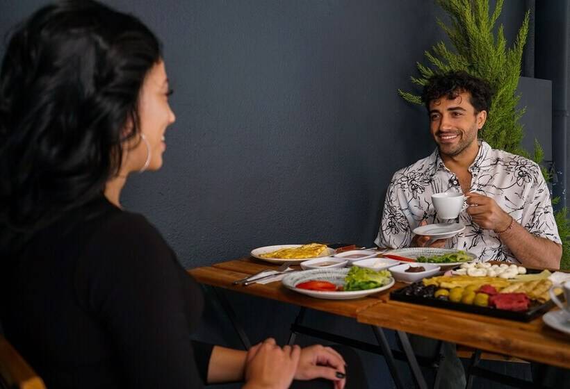 호텔 Homey Airport