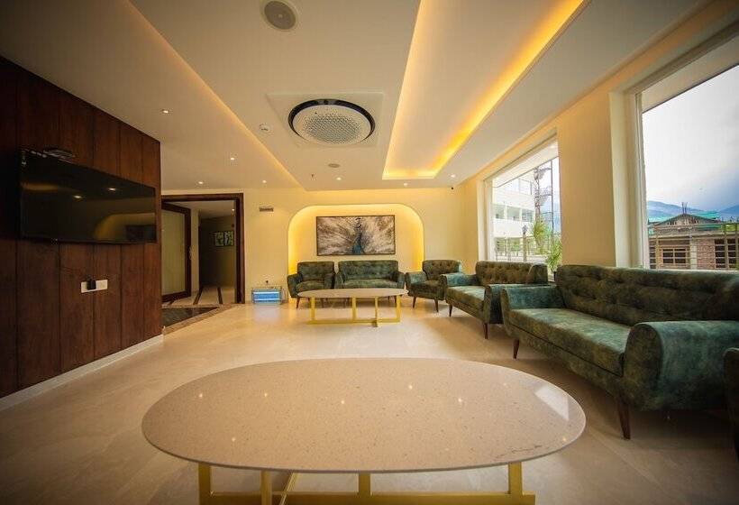 فندق Justa Grand View Resort & Spa, Manali