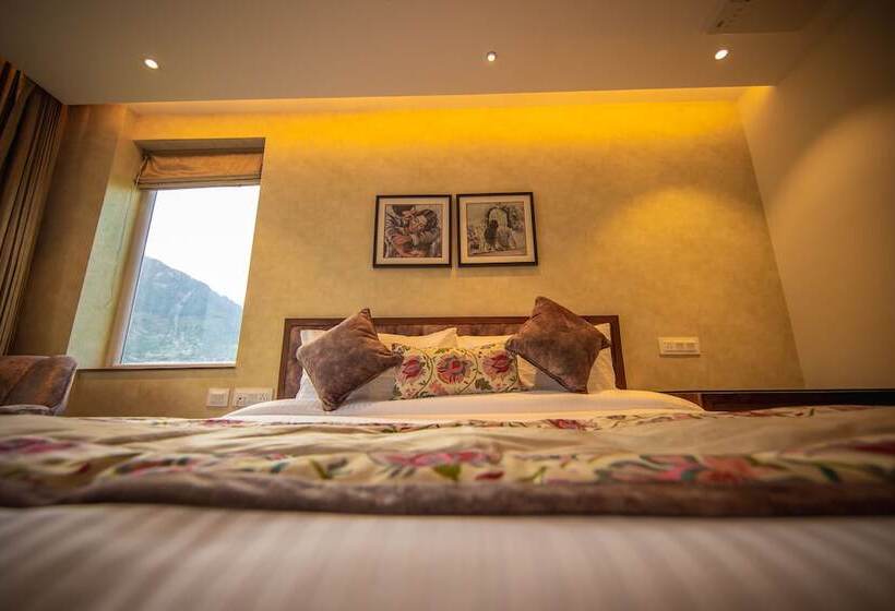 فندق Justa Grand View Resort & Spa, Manali
