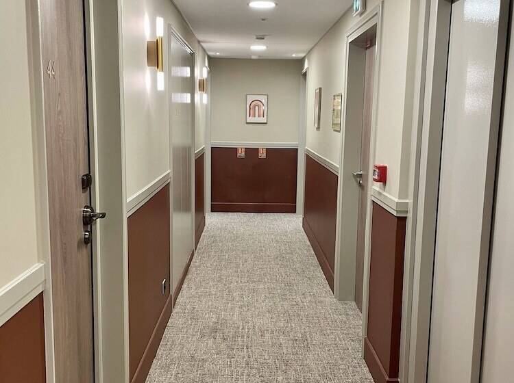 ホテル Keystone Hôtel & Spa