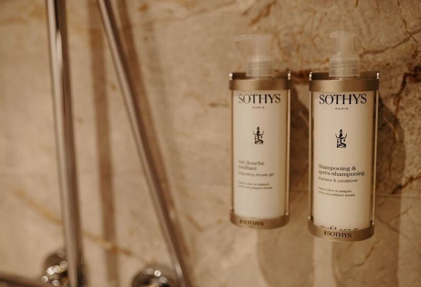 ホテル Keystone Hôtel & Spa